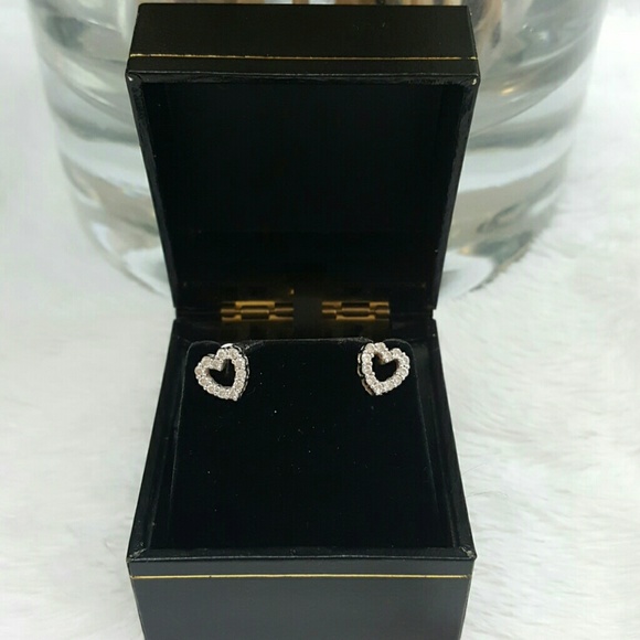 **14k White Gold Diamond Heart Earrings**
