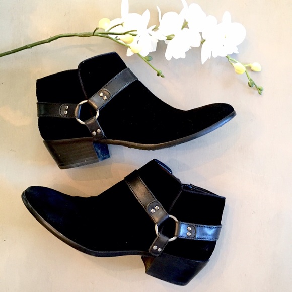 SAM EDELMAN like new black suede booties