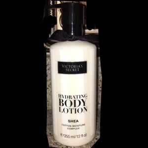 BRAND NEW VS HYDRATING BODY LOTION