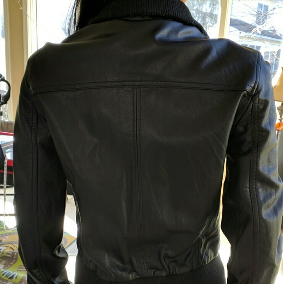 Bomber jacket - Picture 3 of 3