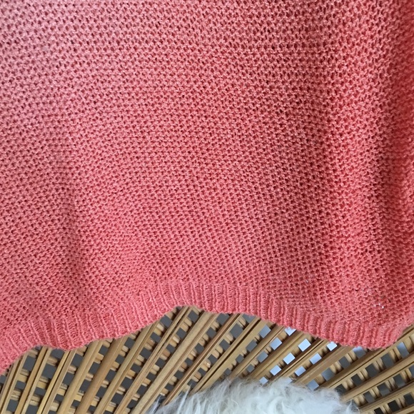 Millau Sweaters - Millau Ombré Pink and White Sweater Millau Sweaters - Millau Ombré Pink and White Sweater