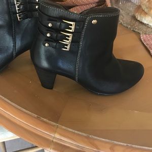 Pikolinos booties