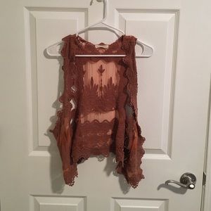 Stitched sleeveless camisole