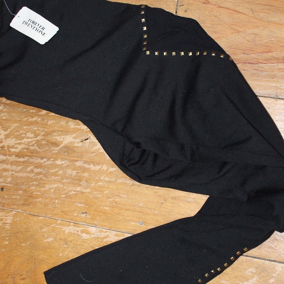 Gold studded & mesh brand new leggings