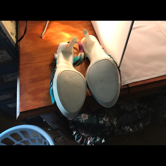 ** DONATED ** - Picture 2 of 2