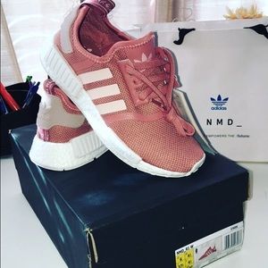 Adidas NMD R1 size 6.0 pink salmon