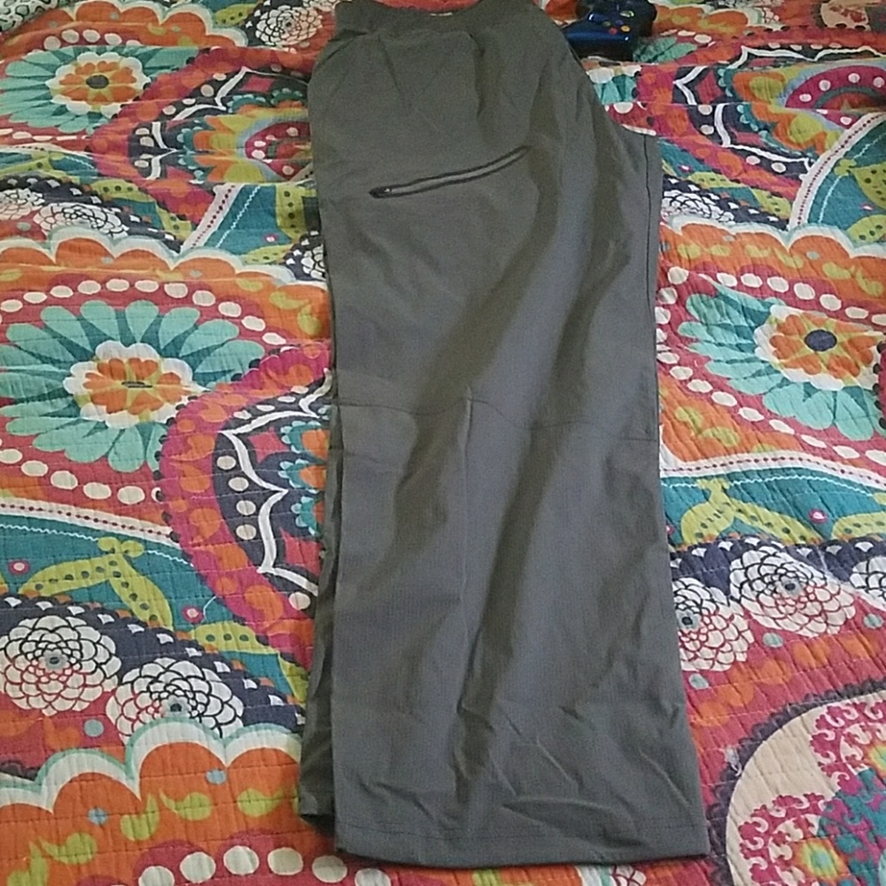 New Fabletics Fostet Pants - Picture 3 of 4