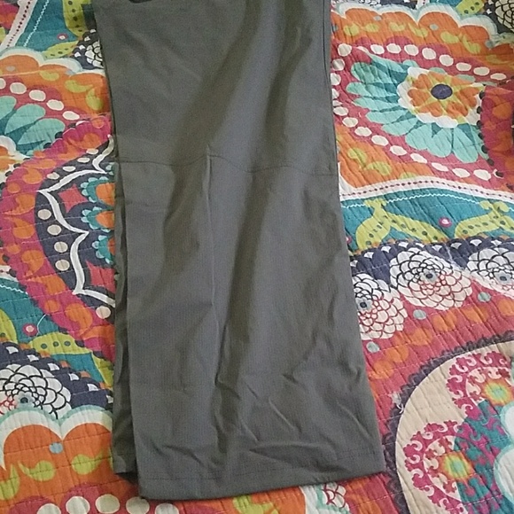 New Fabletics Fostet Pants - Picture 4 of 4