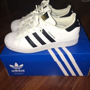 ADIDAS Original Superstar classic sneakers