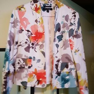 Like new floral blazer