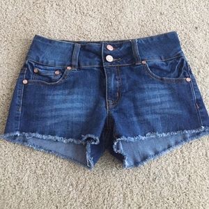 Dark wash mid-rise shorts