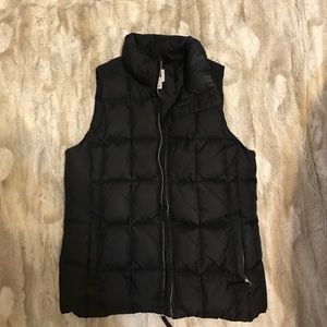 Black puffer vest