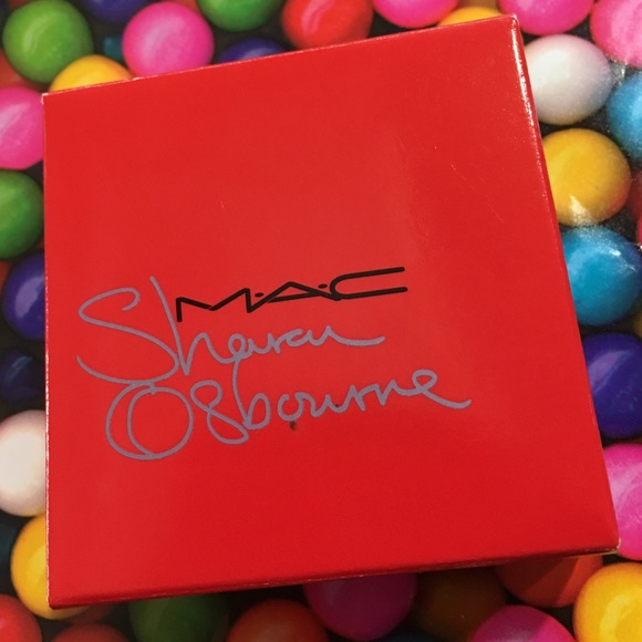 Mac BLUSH🍑 - Picture 4 of 4