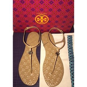 NEW - Tory Burch Marion Quilted Sandal in Sand