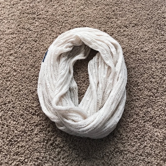 American Eagle Infinity Scarf
