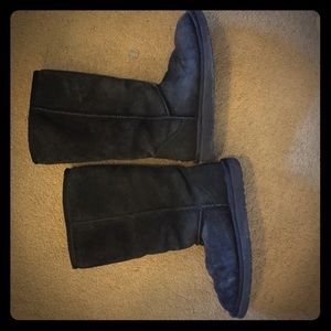 Tall black ugg boots