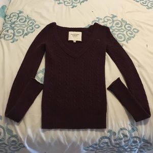 Abercrombie & Fitch V neck sweater