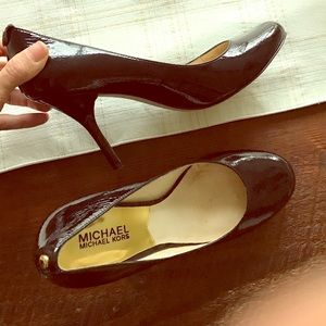 Michael Kors pumps