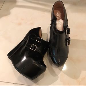 Jeffrey Campbell mondo wedge