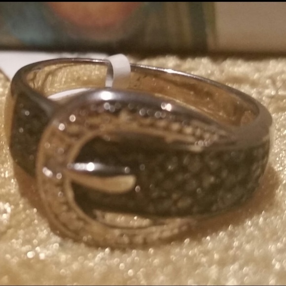 GENUINE BLACK & WHITE DIAMONDS BUCKLE RING - Picture 2 of 8