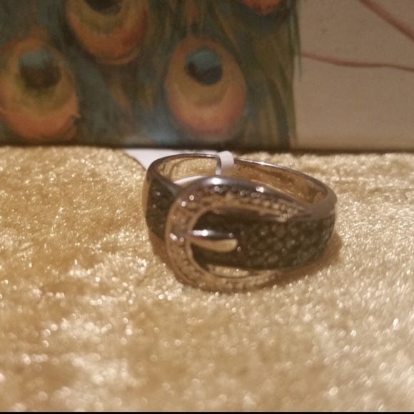 GENUINE BLACK & WHITE DIAMONDS BUCKLE RING - Picture 6 of 8