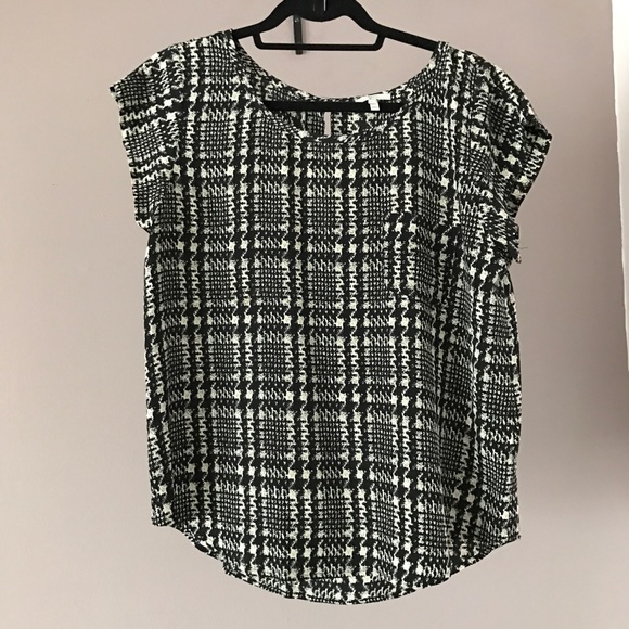 Joie silk cap sleeve blouse with keyhole closure