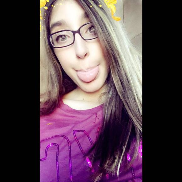 Meet your Posher, Briana - Picture 1 of 1