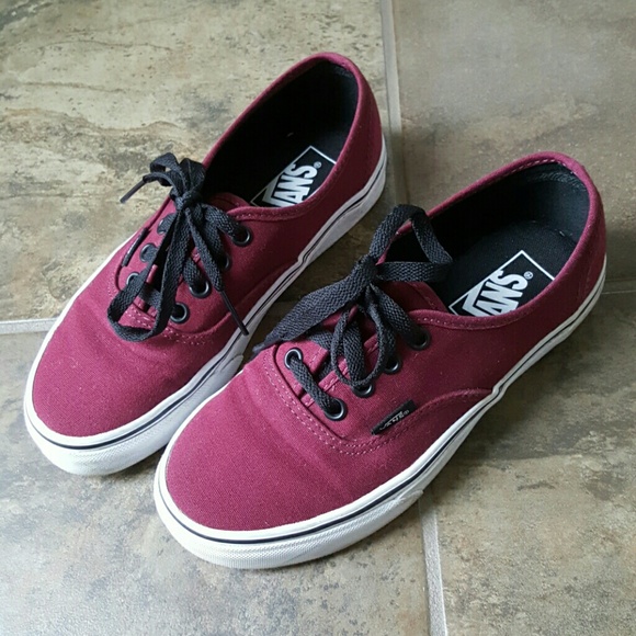 Classic Authentic Vans Sneakers