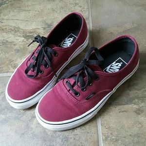 Classic Authentic Vans Sneakers