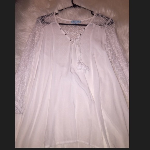 White tunic top - Picture 1 of 3