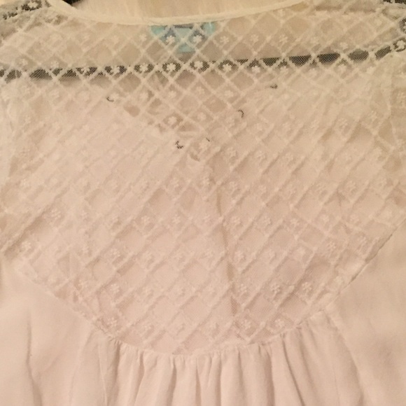 White tunic top - Picture 3 of 3