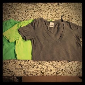 VS: Pink Brand V neck bundle