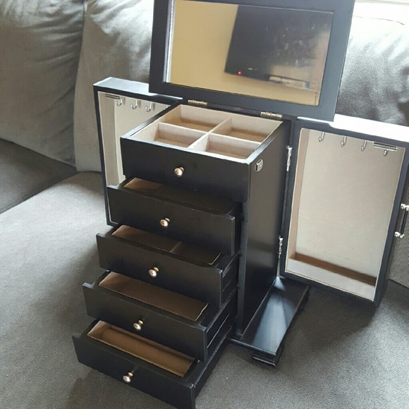 Jewelry case box