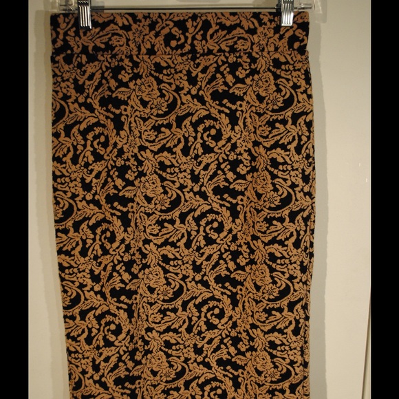 Floral and Leaf Motif Pencil Skirt