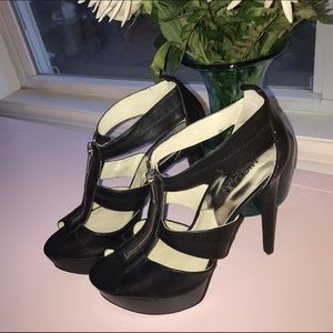 Never Worn Michael Kors black heels