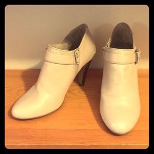 Cream Leather Alfani Shirlee Booties