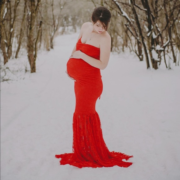 Maternity gown