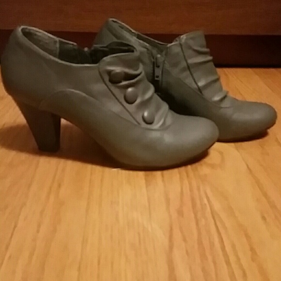 Booties - Picture 3 of 3