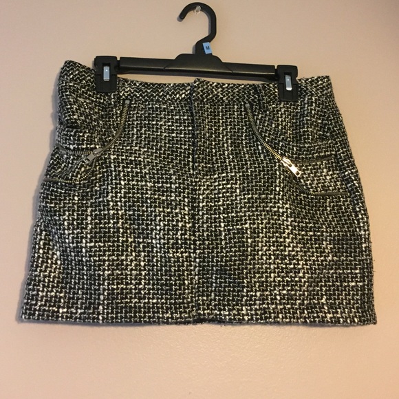 LIKE NEW! Allen B by Allen Schwartz Tweed Skirt - Picture 2 of 4