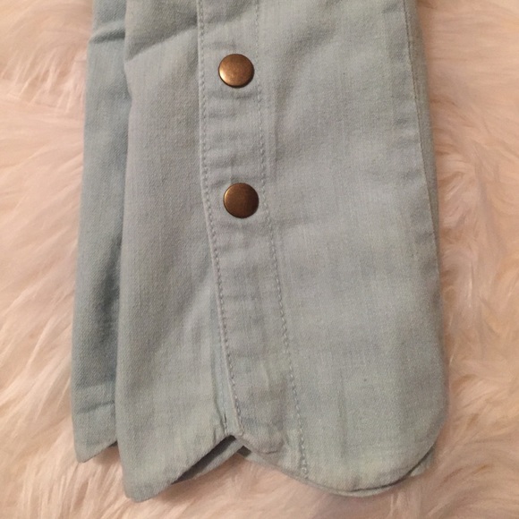 Light blue jean skirt - Picture 3 of 3