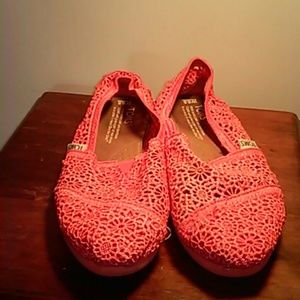Orange Toms size 6.5