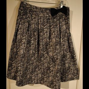 A-line Skirt with Branch Motif