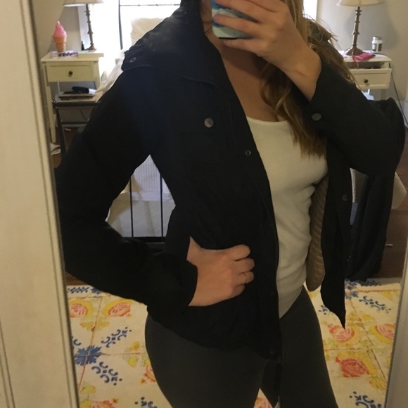 Zara Limited addition jacket with removable hood