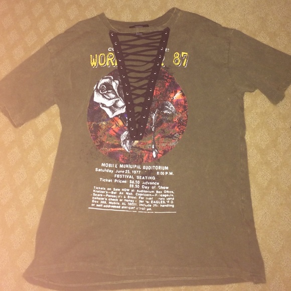 Forever 21 cross tee