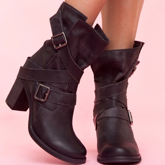 SOLD - Picture 3 of 4