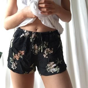 BRANDY MELVILLE Black Floral Cotton Shorts