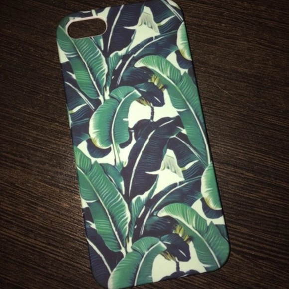✨BANANA LEAF IPHONE 7/8/8 PLUS CASE✨ - Picture 2 of 3