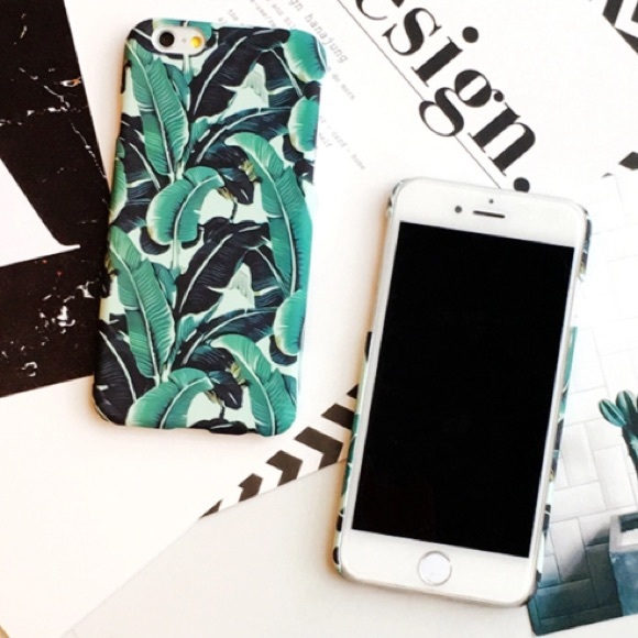 ✨BANANA LEAF IPHONE 7/8/8 PLUS CASE✨ - Picture 3 of 3
