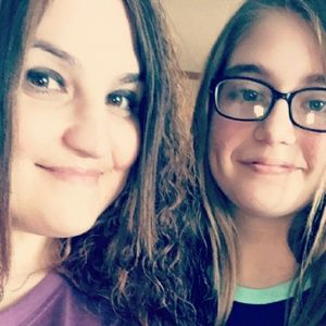 Meet your Posher, Emy