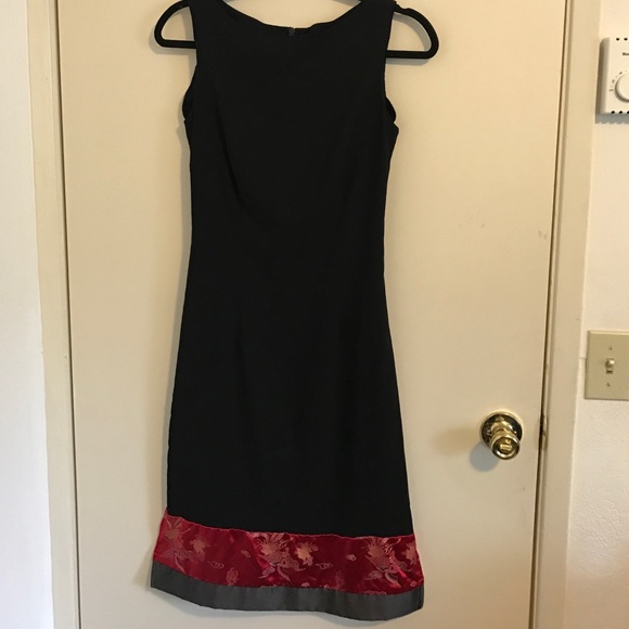 💜 Black Dress with Asian Pattern 💜